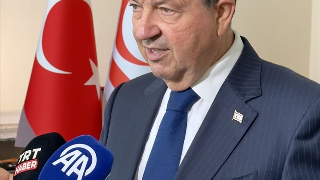 Ersin Tatar'dan KKTC'ye Direkt Uçuş Çağrısı