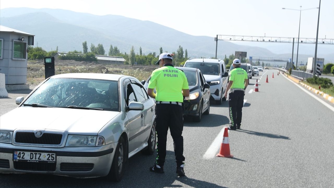 Erzincan'da Kurban Bayramı Nedeniyle Trafik Denetimleri Yoğunlaşıyor