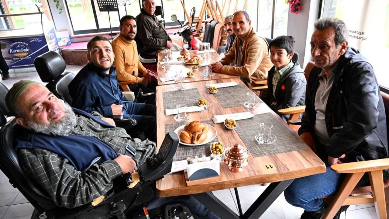 Erzurum'da Engelliler için Arzuhal Günleri Düzenlendi