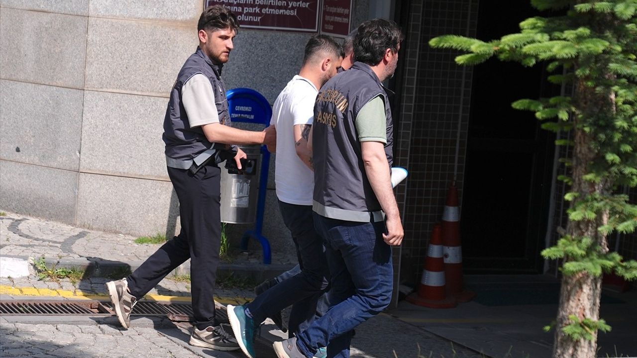 Erzurum'daki Bıçaklı Kavga: 3 Yaralı, Adli Süreç Başlatıldı