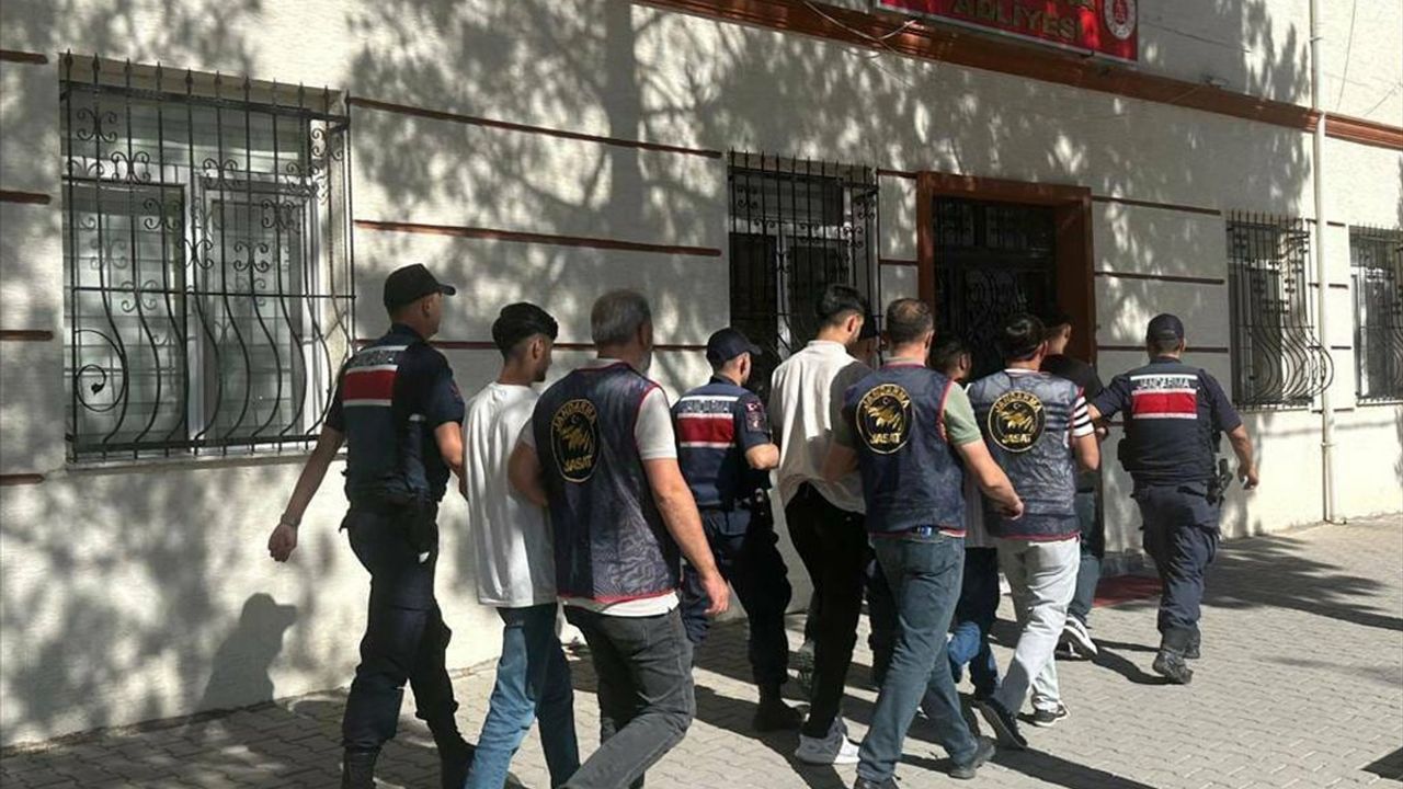 Eskişehir'de Dolandırıcılık Operasyonu: 4 Kişi Tutuklandı