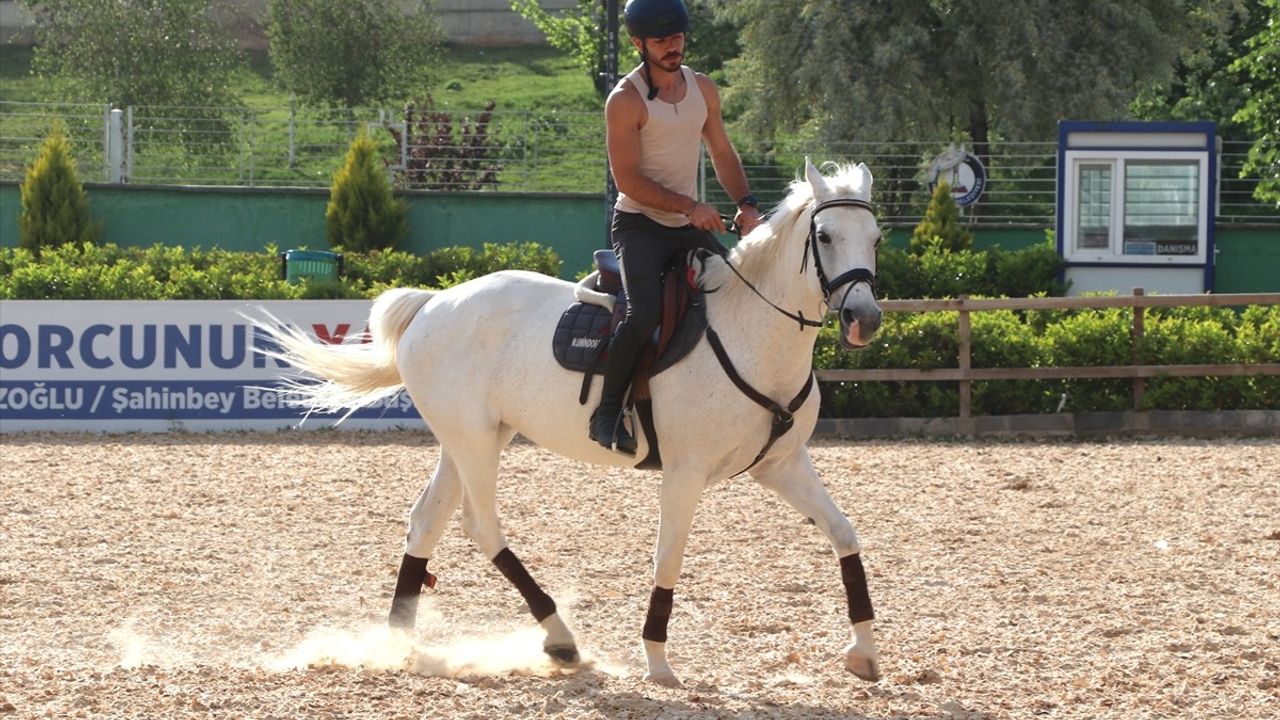 Gaziantep'te Binicilikte Başarı Hikayesi: Doktor Muhammet Emin Doğan