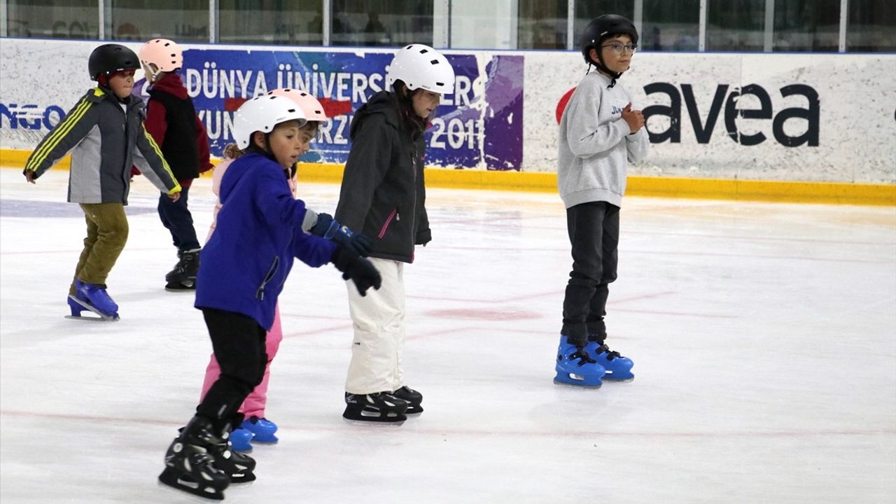 Geleceğin Buz Hokeycileri Erzurum'da Yetişiyor