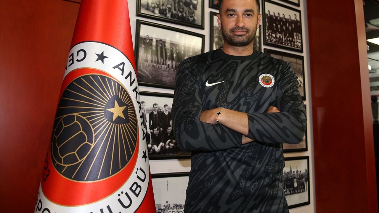 Gençlerbirliği, Kaleci Gökhan Akkan'ı Transfer Etti