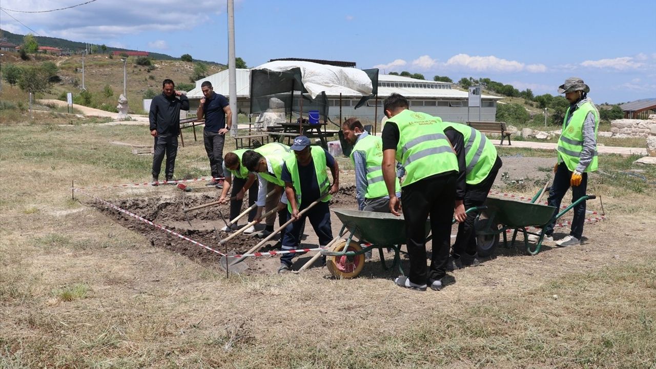 Hadrianopolis Antik Kenti'nde Yeni Keşifler: İki Dairesel Yapının Fonksiyonu Araştırılıyor