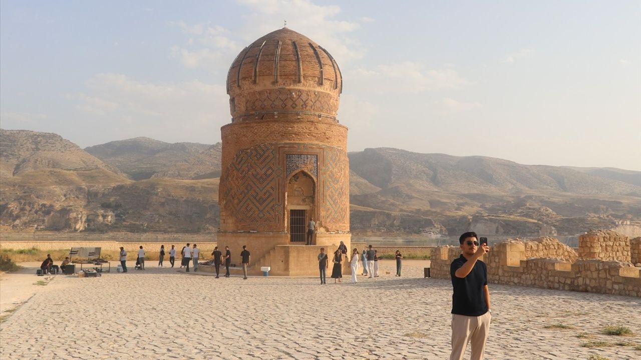 Hasankeyf, Kurban Bayramı'nda 125 Bini Aşkın Ziyaretçi Ağırladı