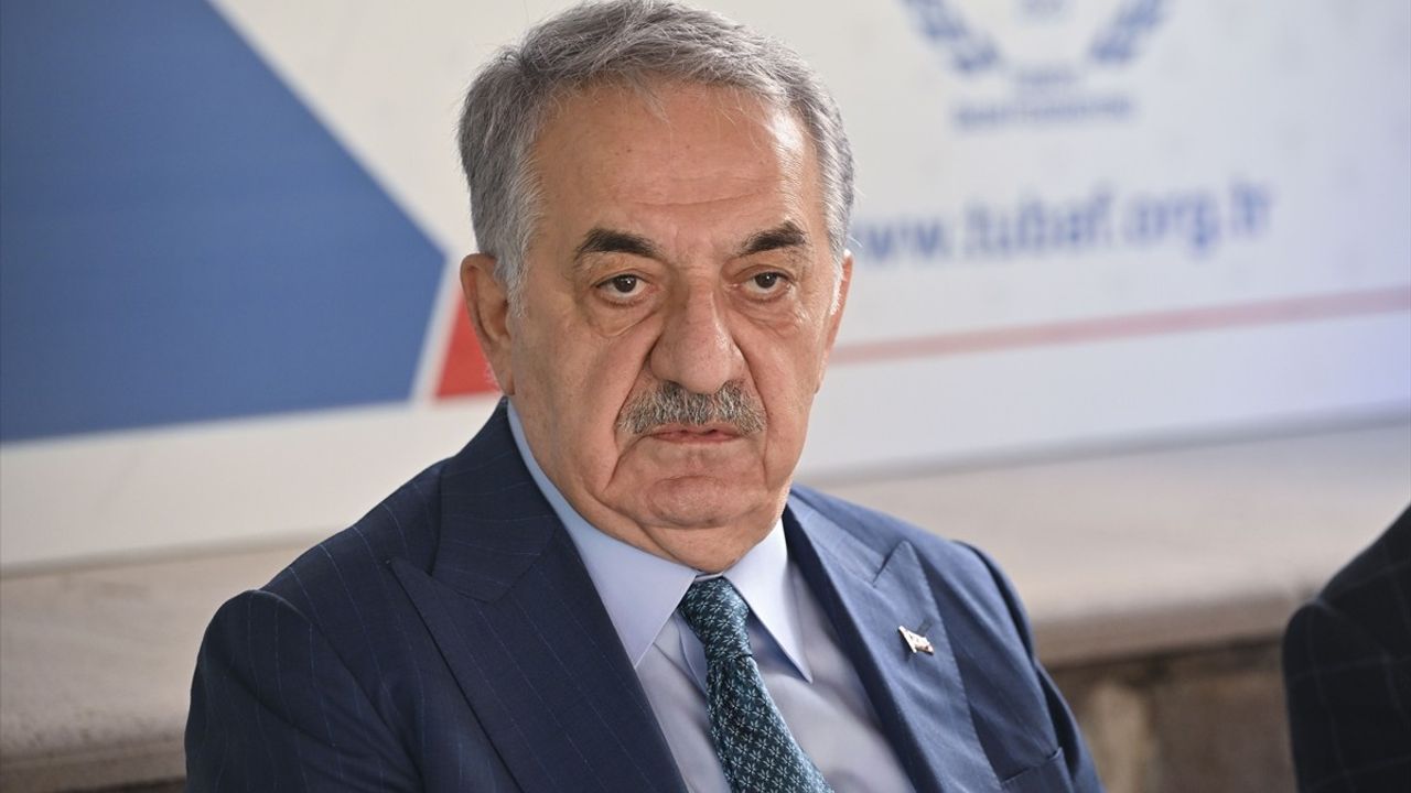 Hayati Yazıcı, Yeni Anayasa Çalışmalarını Değerlendirdi