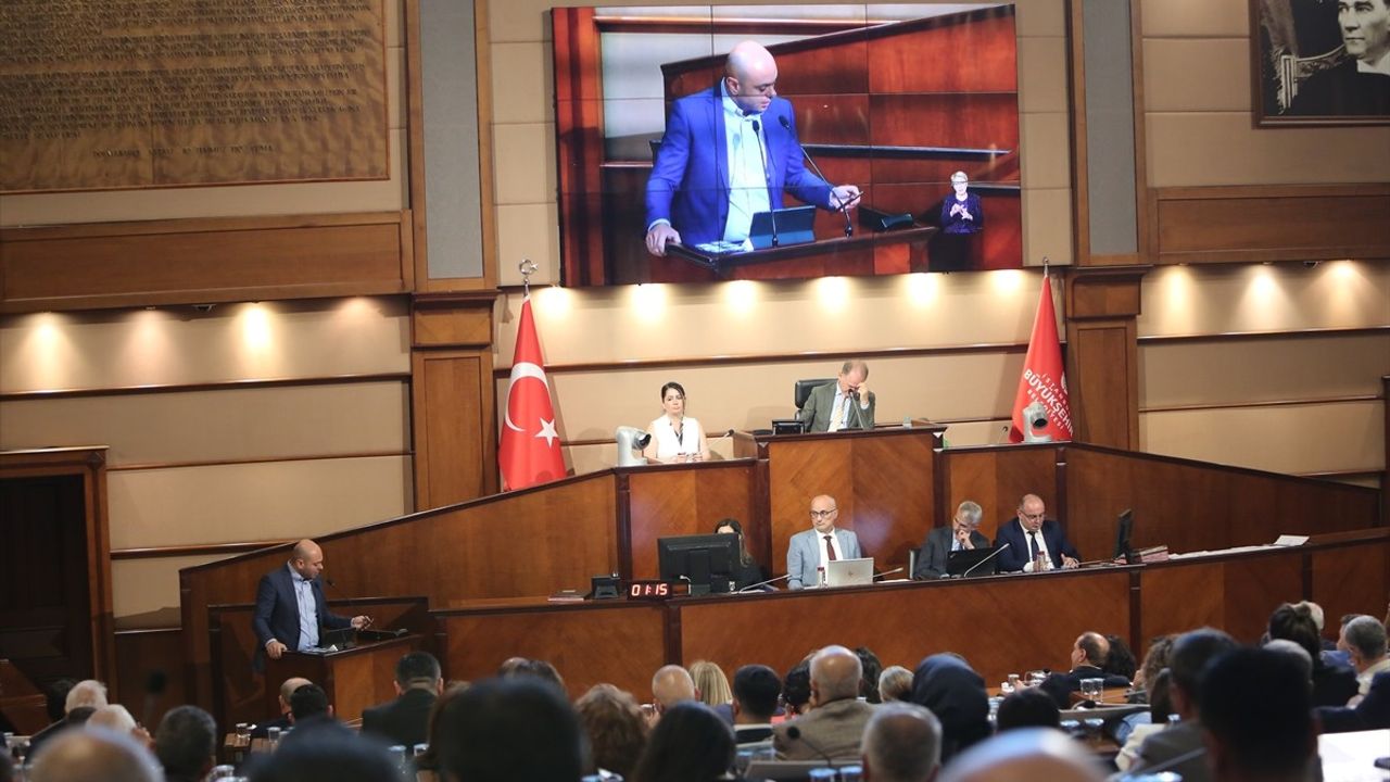İBB Kreş Ücretlerine Yüzde 100 Zam