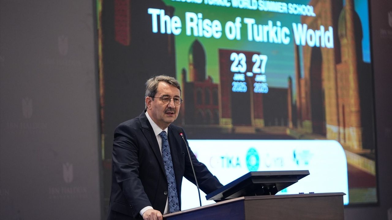 İbn Haldun Üniversitesi Türk Dünyası Yaz Okulu Programı Açıldı