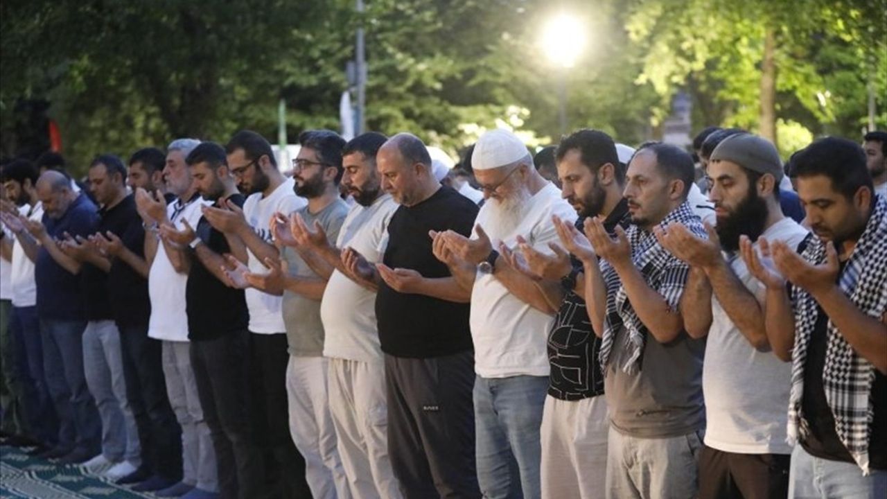 İstanbul'da Gazze İçin Protesto Eylemi