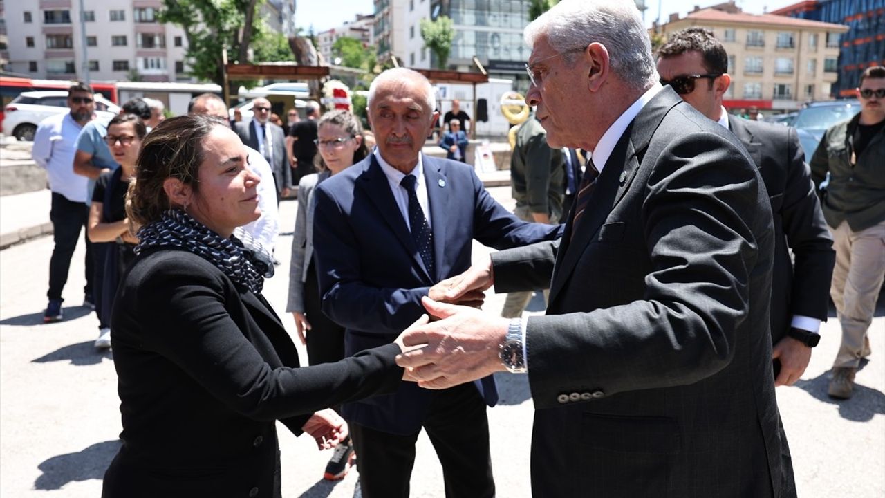 İYİ Parti Lideri Dervişoğlu, Zafer Günler'in Cenazesine Katıldı