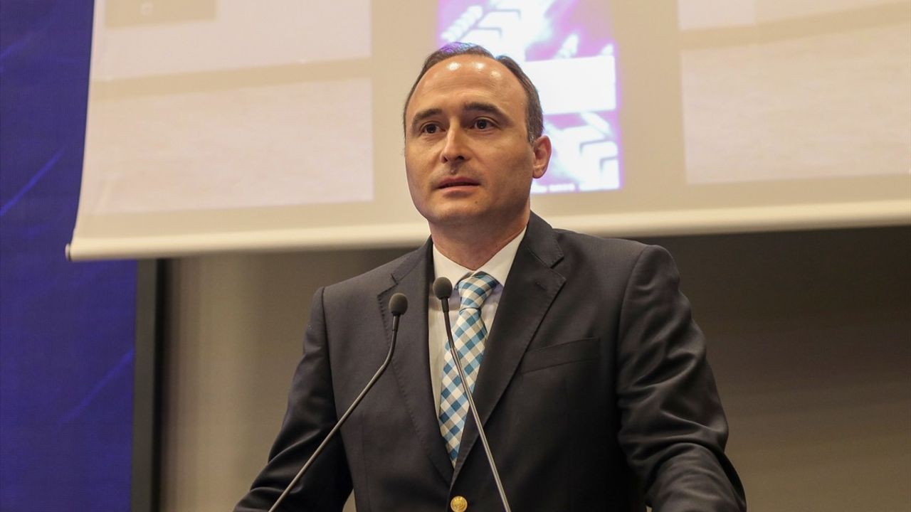 İzmir'de KOBİ'lere ABD Pazarındaki Fırsatlar Tanıtıldı