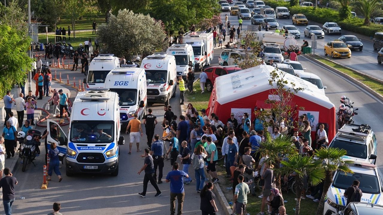 İzmir'de Yangın Alarmı: Hastane Tahliye Edildi