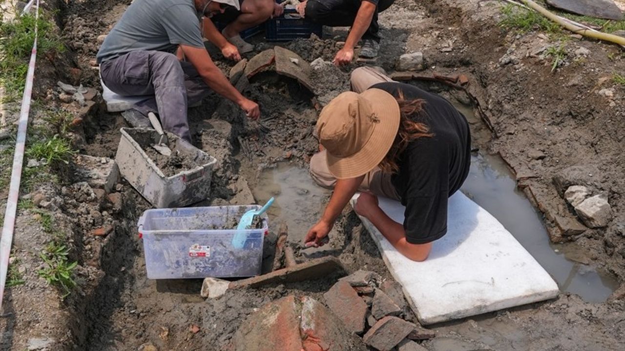 İznik'teki Kutsal Pederler Kilisesi Kazıları Devam Ediyor