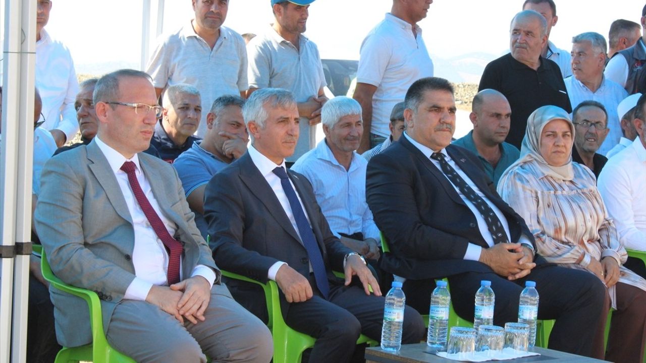 Kahramanmaraş'ta Depremzedelere Yeni Ahırlar Teslim Edildi