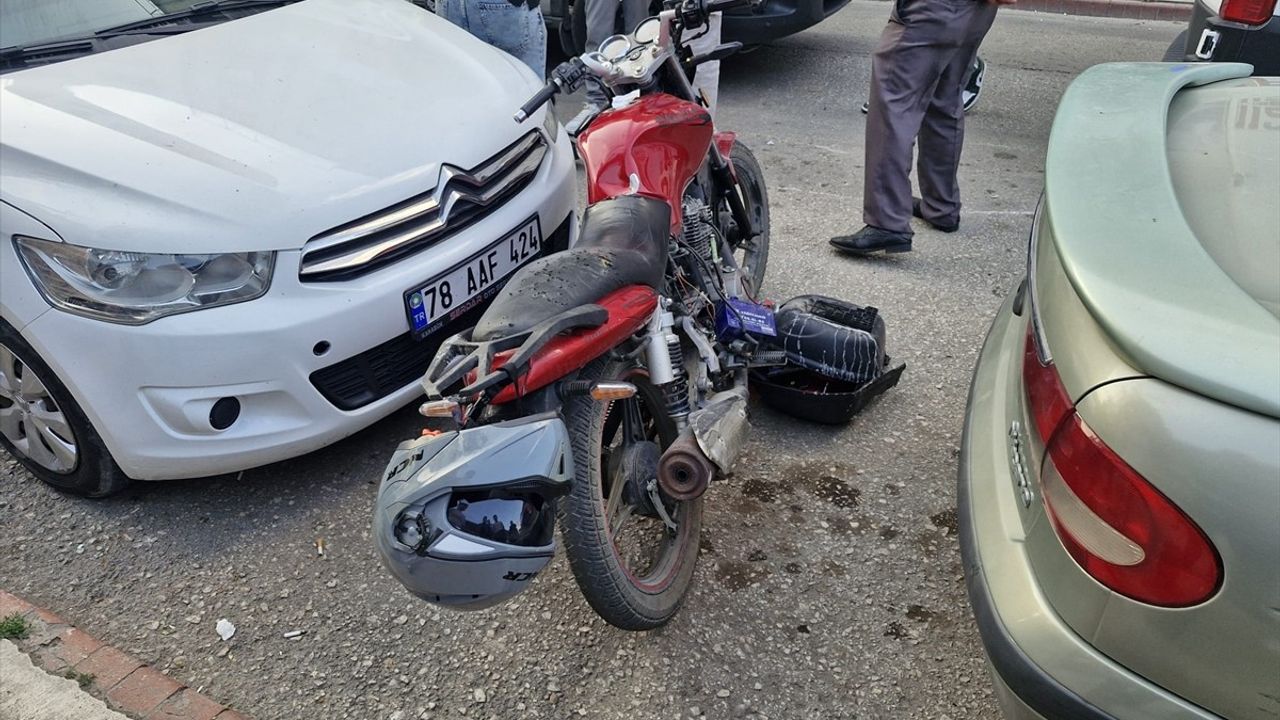 Karabük'te 3 Trafik Kazasında 4 Yaralı