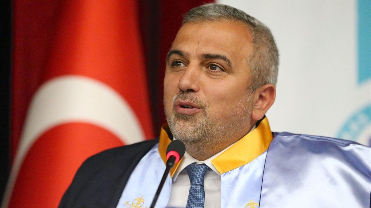 Kars'taki Mezuniyet Töreninde Filistin'e Destek Gösterisi