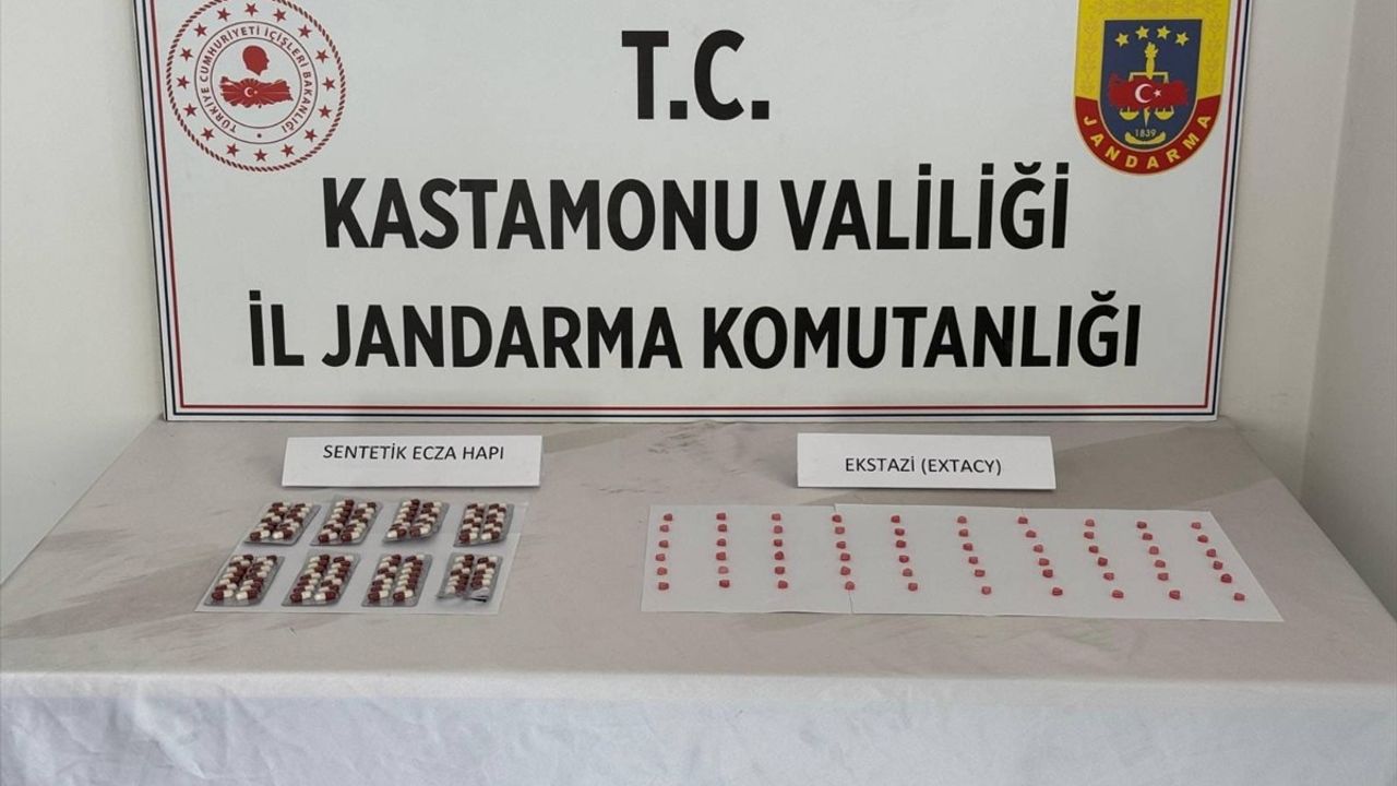 Kastamonu'da Uyuşturucu Operasyonu: İki Şüpheli Yakalandı