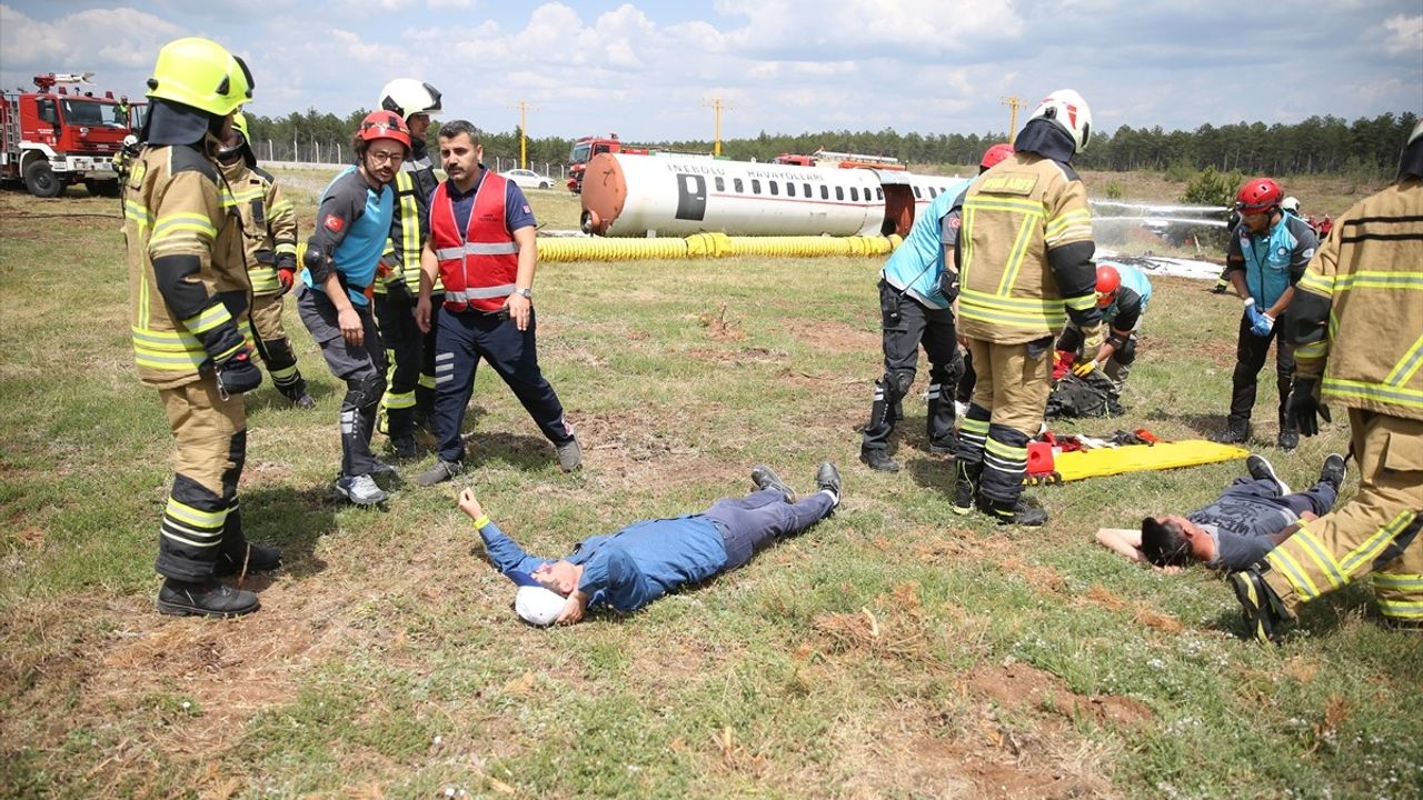 Kastamonu Havalimanı'nda Uçak Kazası Tatbikatı Gerçekleştirildi