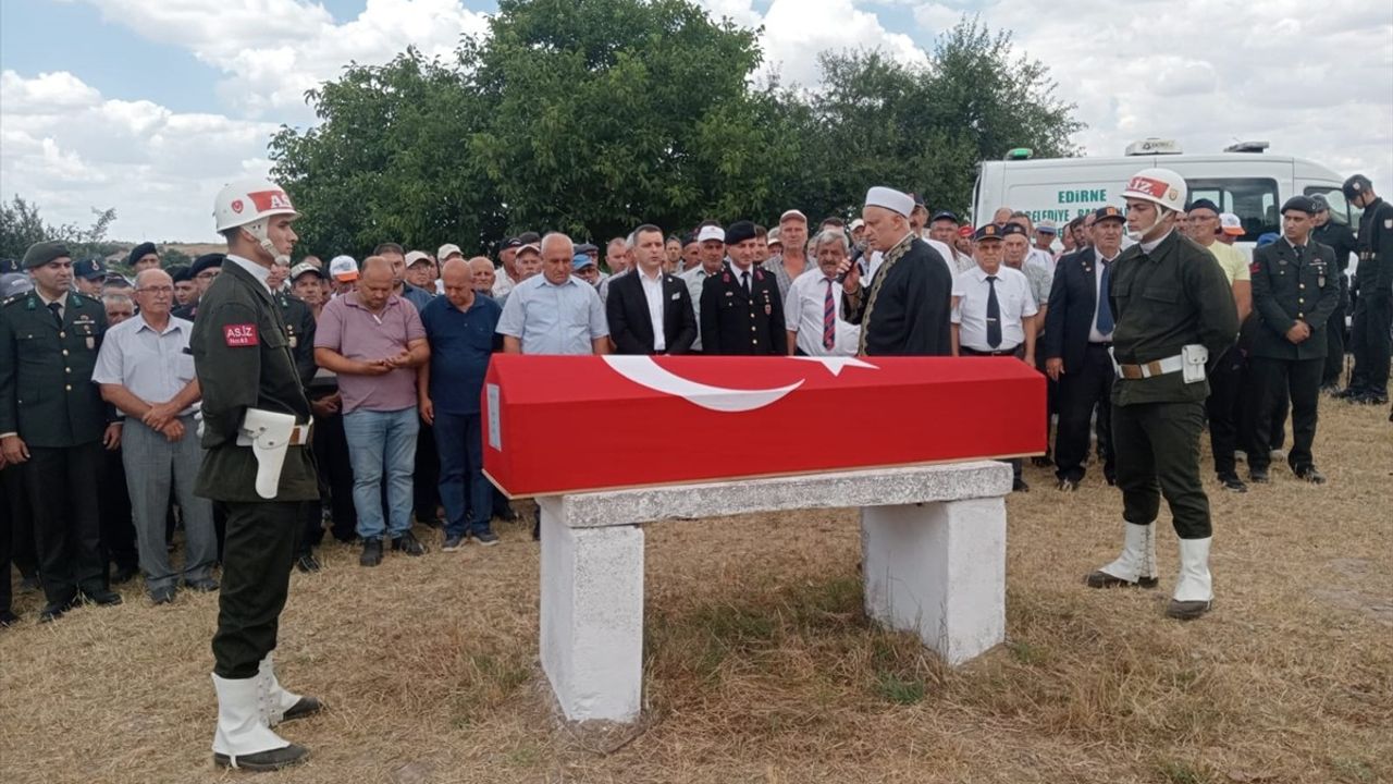 Kıbrıs Gazisi Ahmet Ada Edirne'de Son Yolculuğuna Uğurlandı