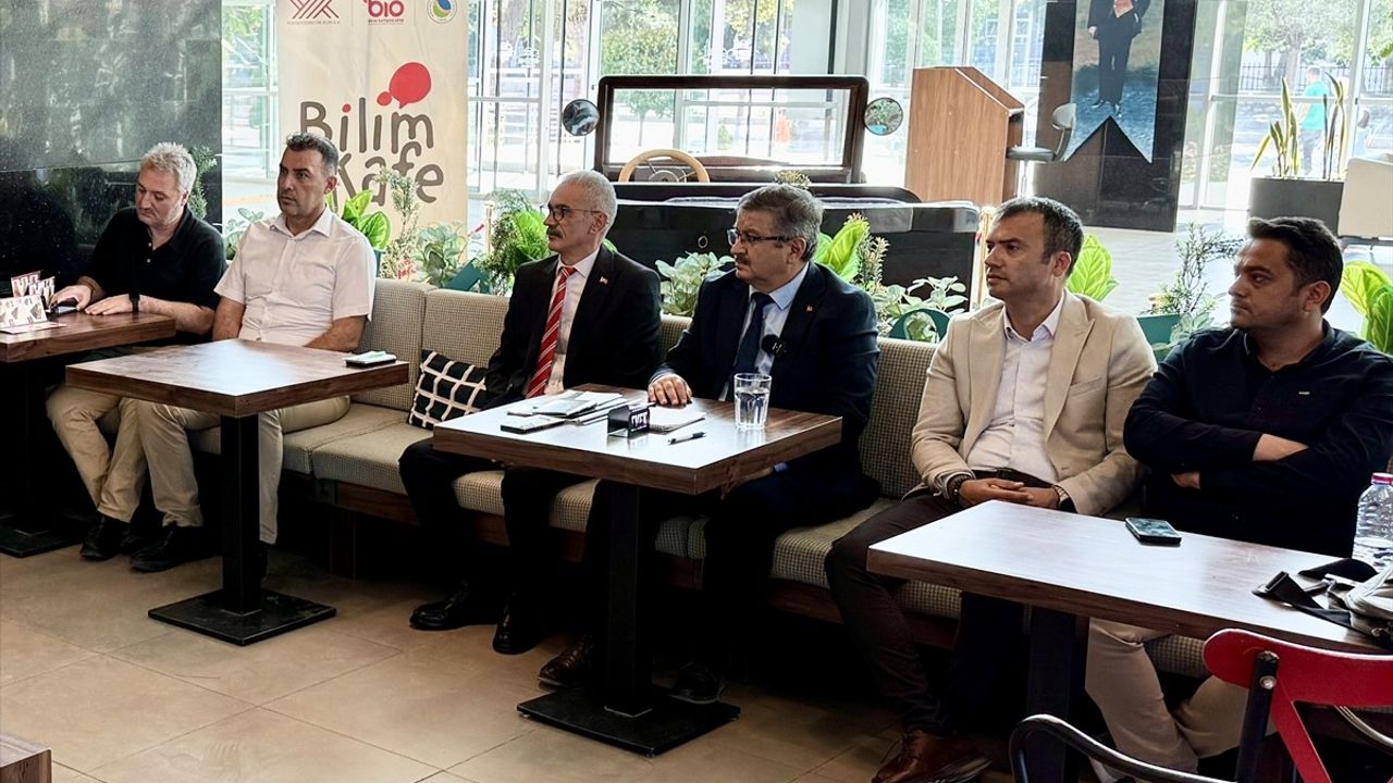 Kırşehir'de Bilim Kafe Etkinliği: Tarım Uygulamaları Tanıtıldı