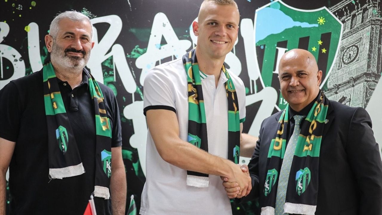 Kocaelispor, Kaleci Jovanovic ile Anlaştı