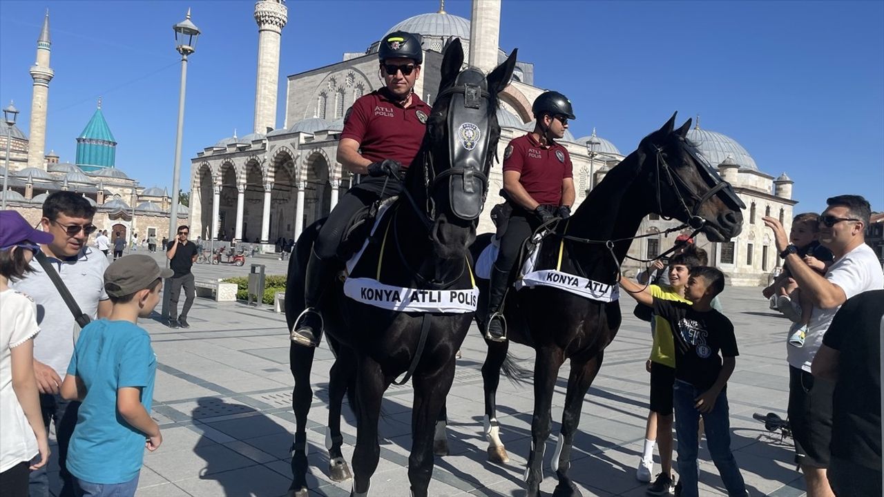 Konya'da Atlı Polis Birliği Faaliyete Geçti