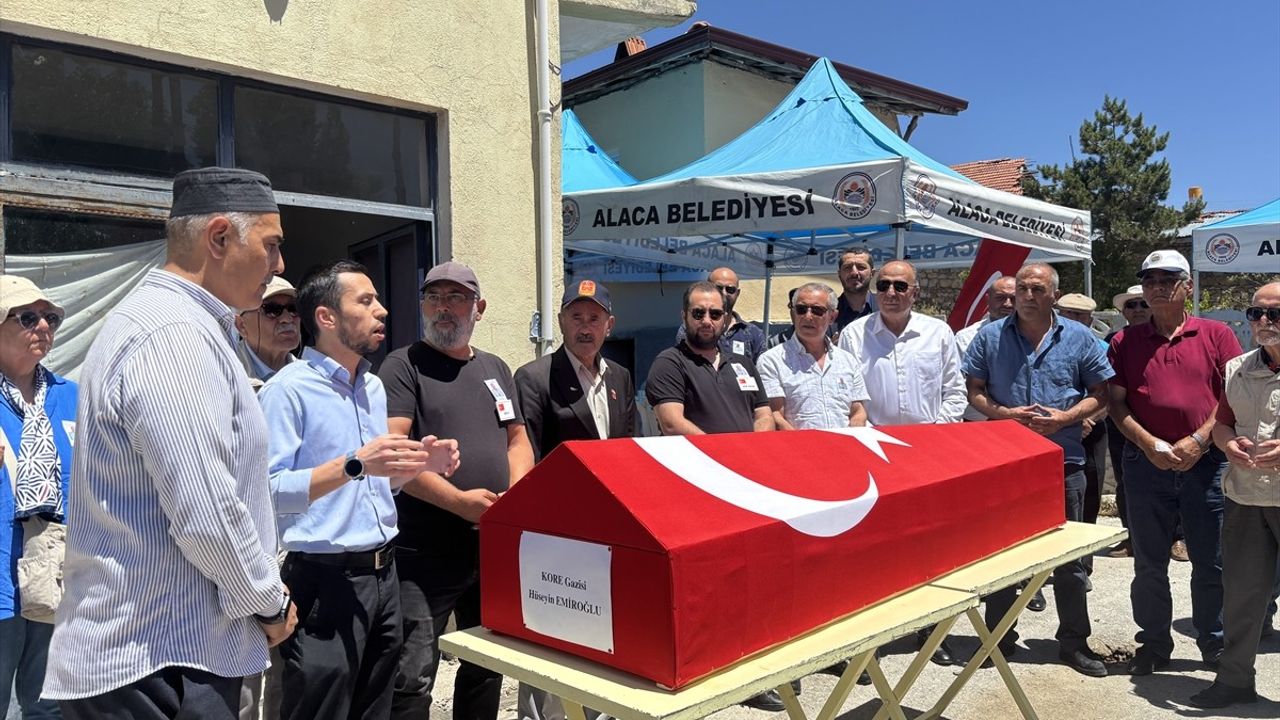 Kore Gazisi Hüseyin Emiroğlu Son Yolculuğuna Uğurlandı