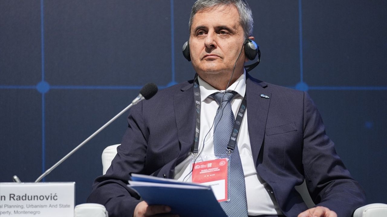Küresel Ulaştırma Koridorları Forumu'nda Altyapı Vurgusu