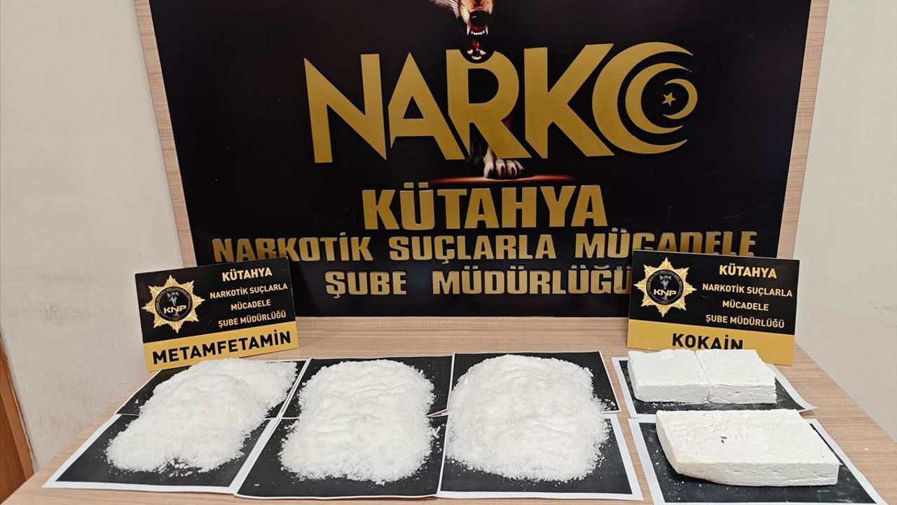 Kütahya'da Uyuşturucu Operasyonu: 3 Tutuklama