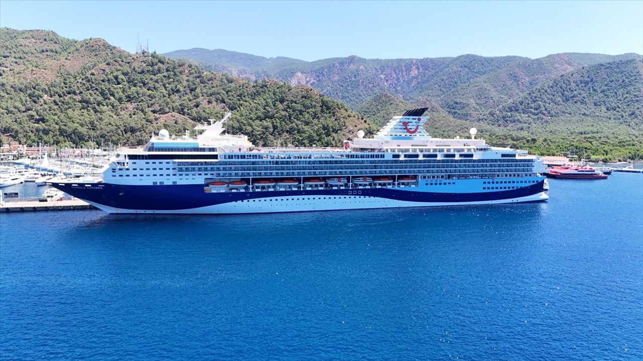 Marella Explorer Kruvaziyeri Marmaris'e 1896 Turist Getirdi