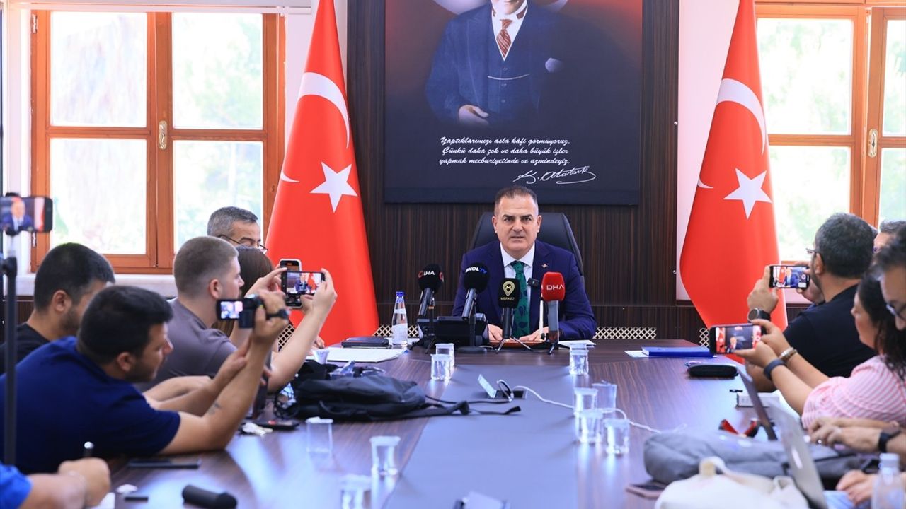 Marmaris'te Eğlence Mekanları Denetimi: Vali Akbıyık'tan Açıklamalar