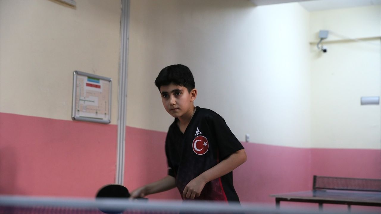 Masa Tenisinde Yeni Şampiyon: Muhammed Emre Kantik