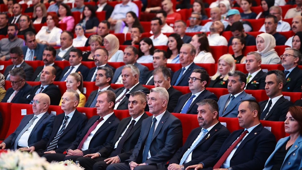 Mersin Ekonomi Zirvesi'nde Bakan Bolat Enflasyonu Değerlendirdi