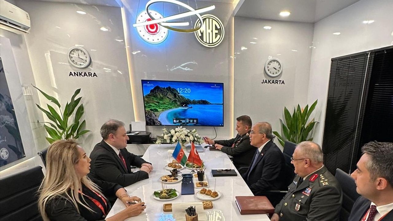 Milli Savunma Bakan Yardımcısı Alpay, Endonezya'da Indo Defence-2025 Fuarı'na Katıldı