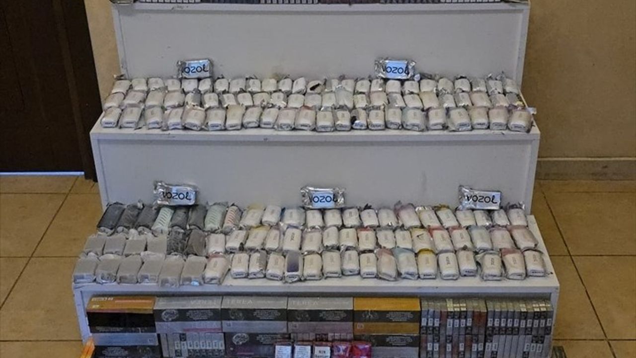 Osmaniye'de Gümrük Kaçağı Sigara Operasyonu