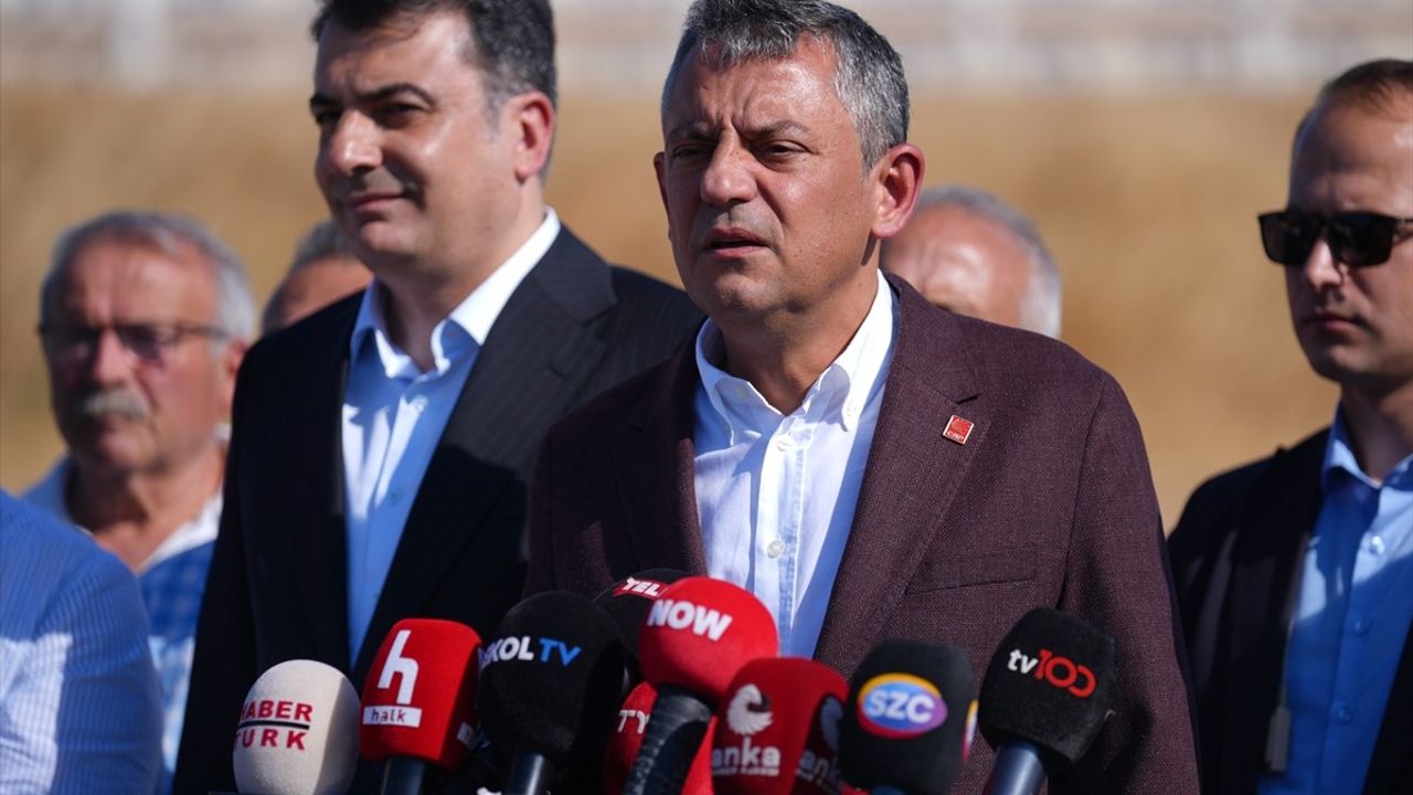 Özgür Özel'den Ekrem İmamoğlu Ziyareti ve Seçim Anket Sonuçları