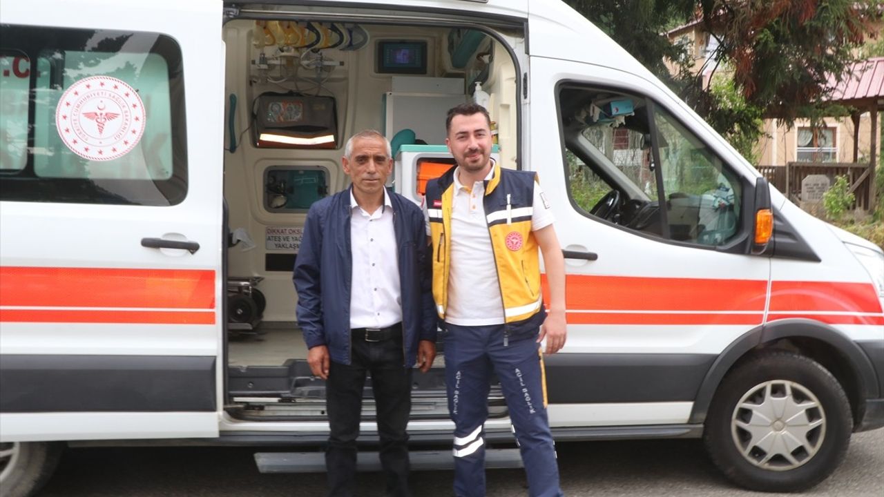 Rize'de Deli Baldan Zehirlenen Arıcı Sağlıkçılara Teşekkür Etti