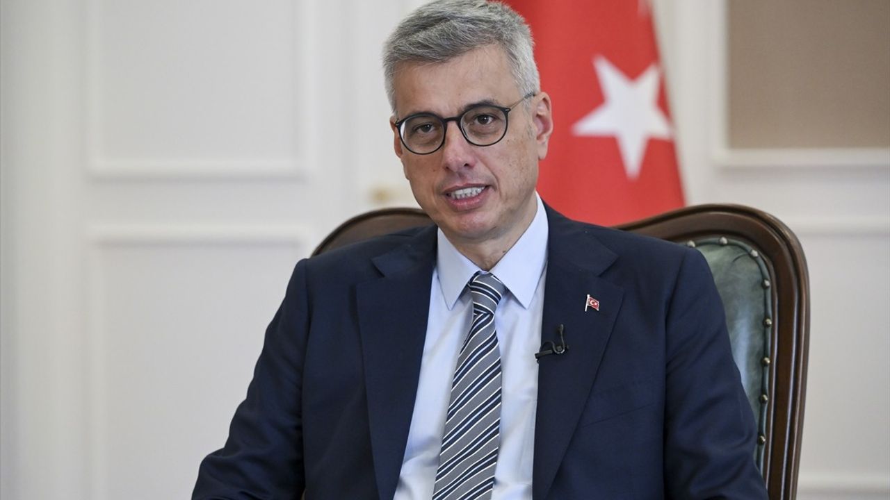 Sağlık Bakanlığı Yeni 'Sağlıklı Yaşlanma' Programı ile Yaşlıların Yanında