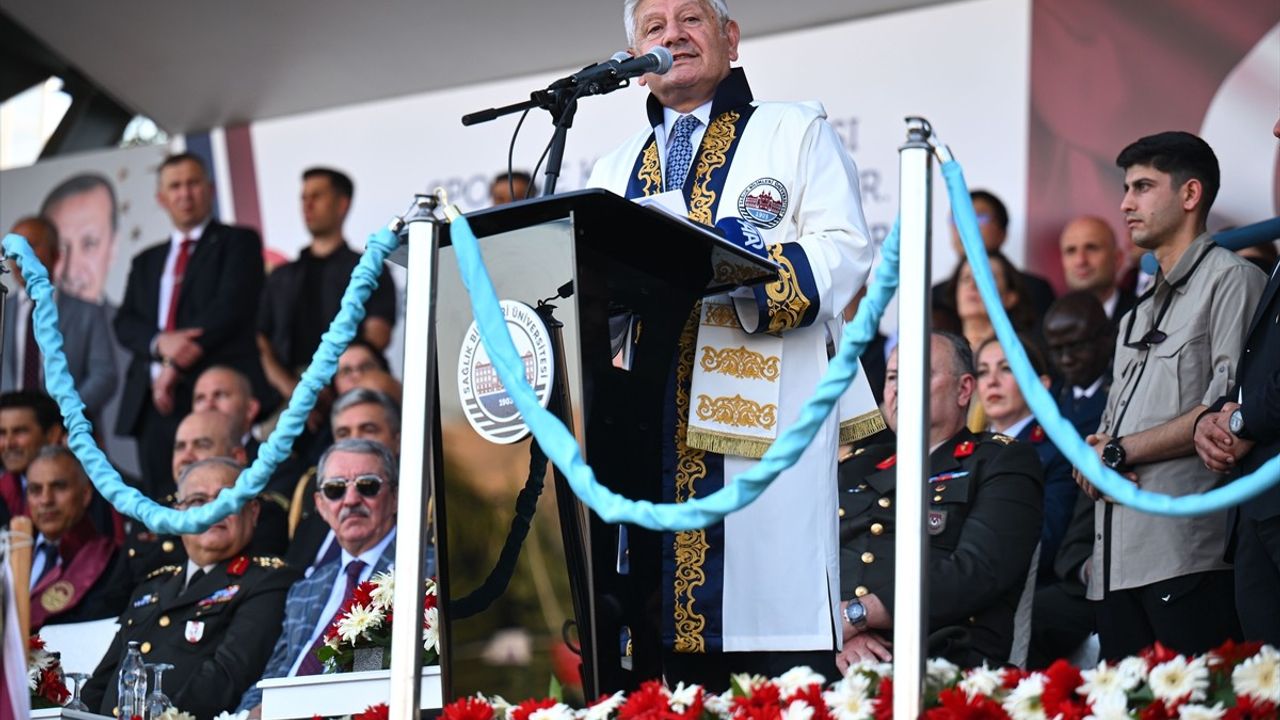 Sağlık Bilimleri Üniversitesi Gülhane Külliyesi'nde Mezuniyet Töreni