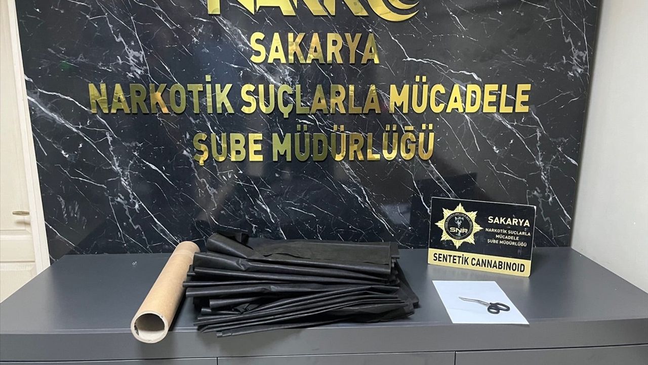 Sakarya'da Sentetik Uyuşturucu Operasyonu: 4 Bin 200 İçimlik Ele Geçirildi