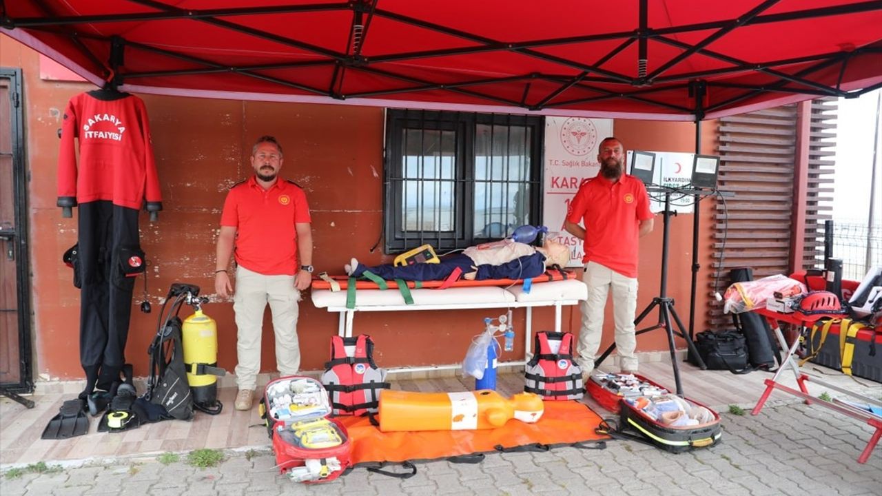 Sakarya'nın Sahillerinde Cankurtaran Servisi Başladı