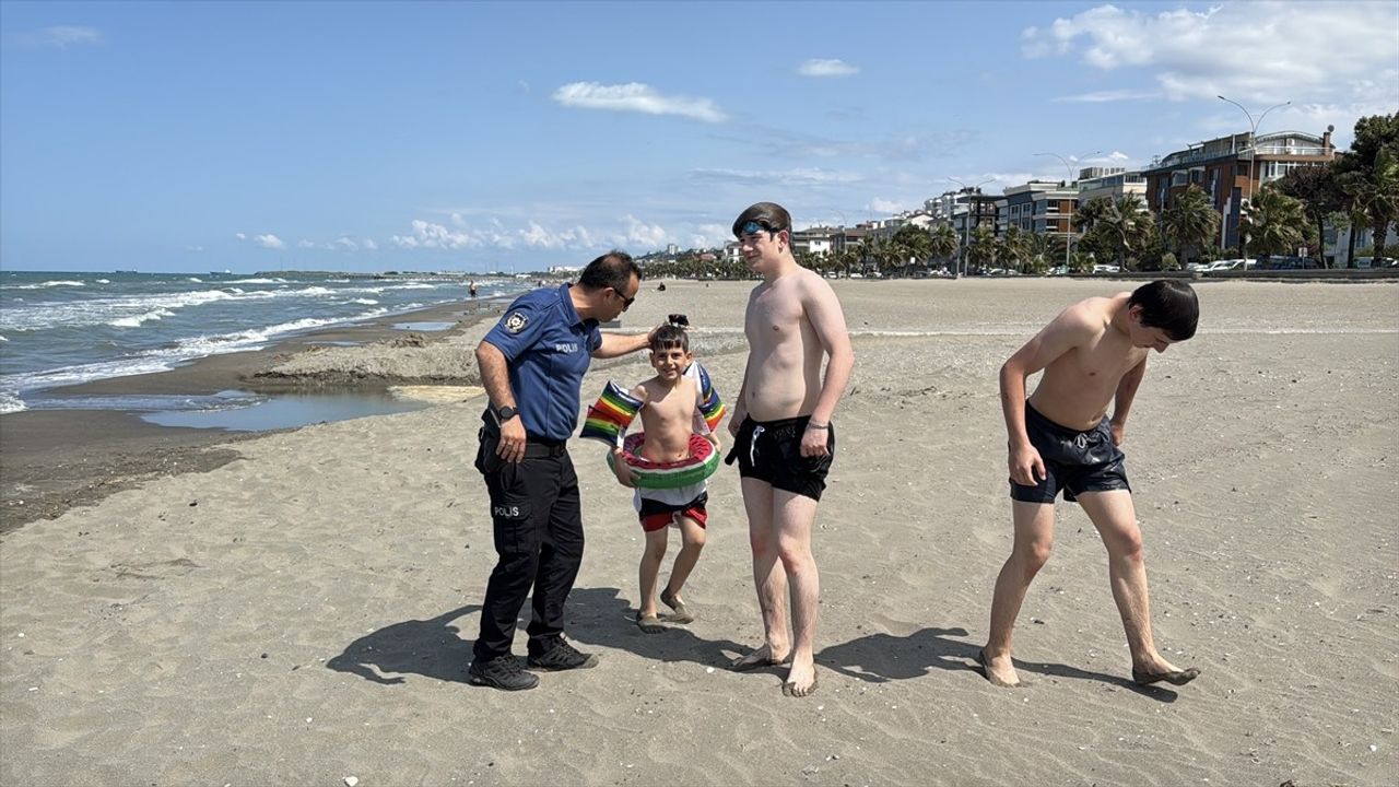 Samsun'da Olumsuz Hava Koşulları Nedeniyle Denize Girilmemesi Uyarısı