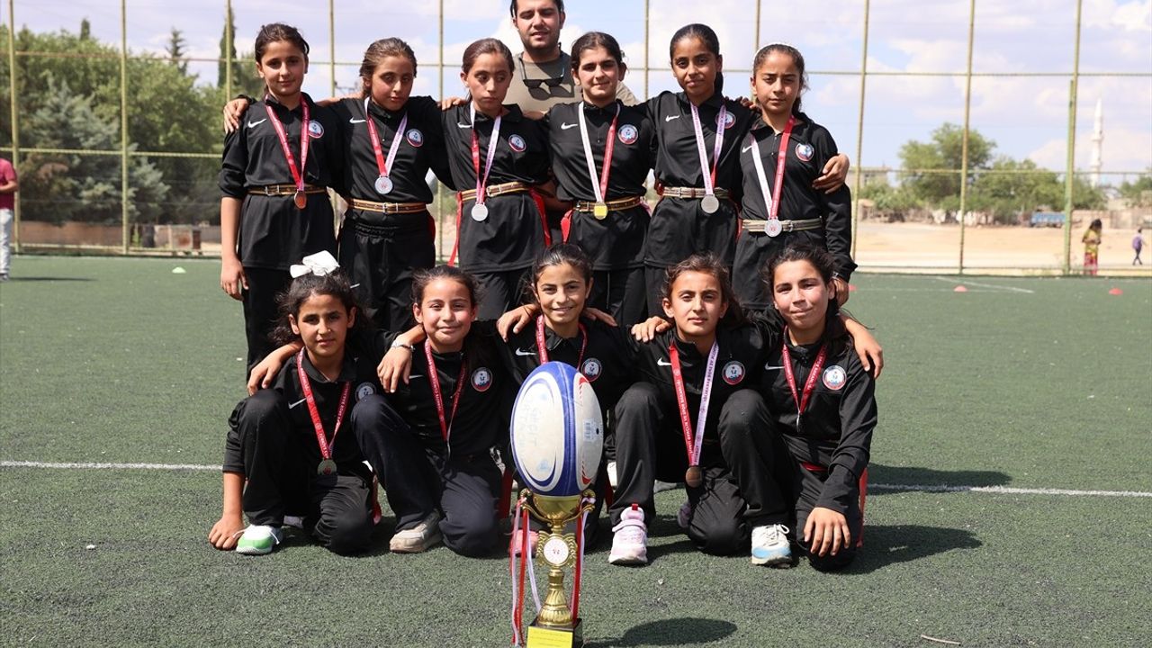 Şanlıurfalı Kız Öğrencilerin Ragbi Başarısı