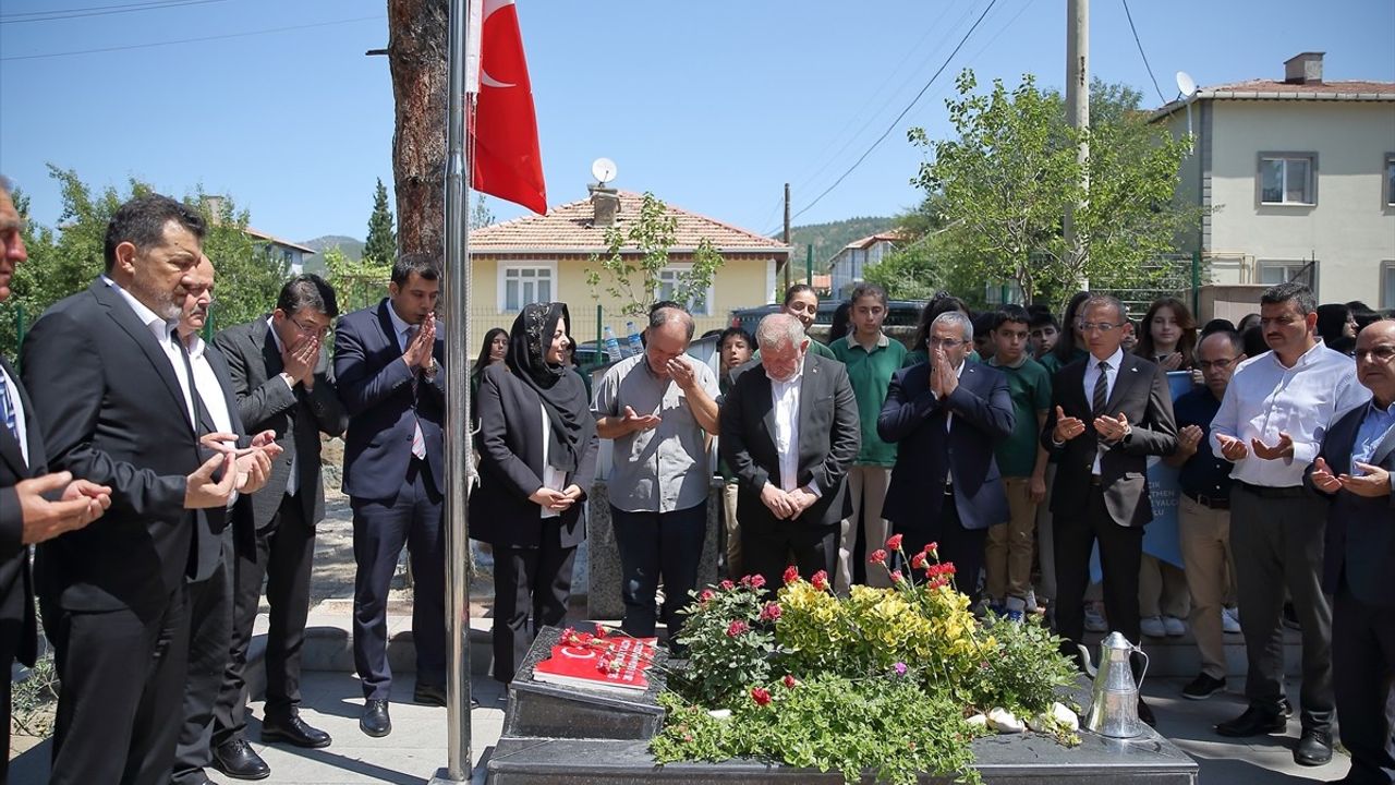 Şehit Öğretmen Şenay Aybüke Yalçın, Anma Töreniyle Yad Edildi