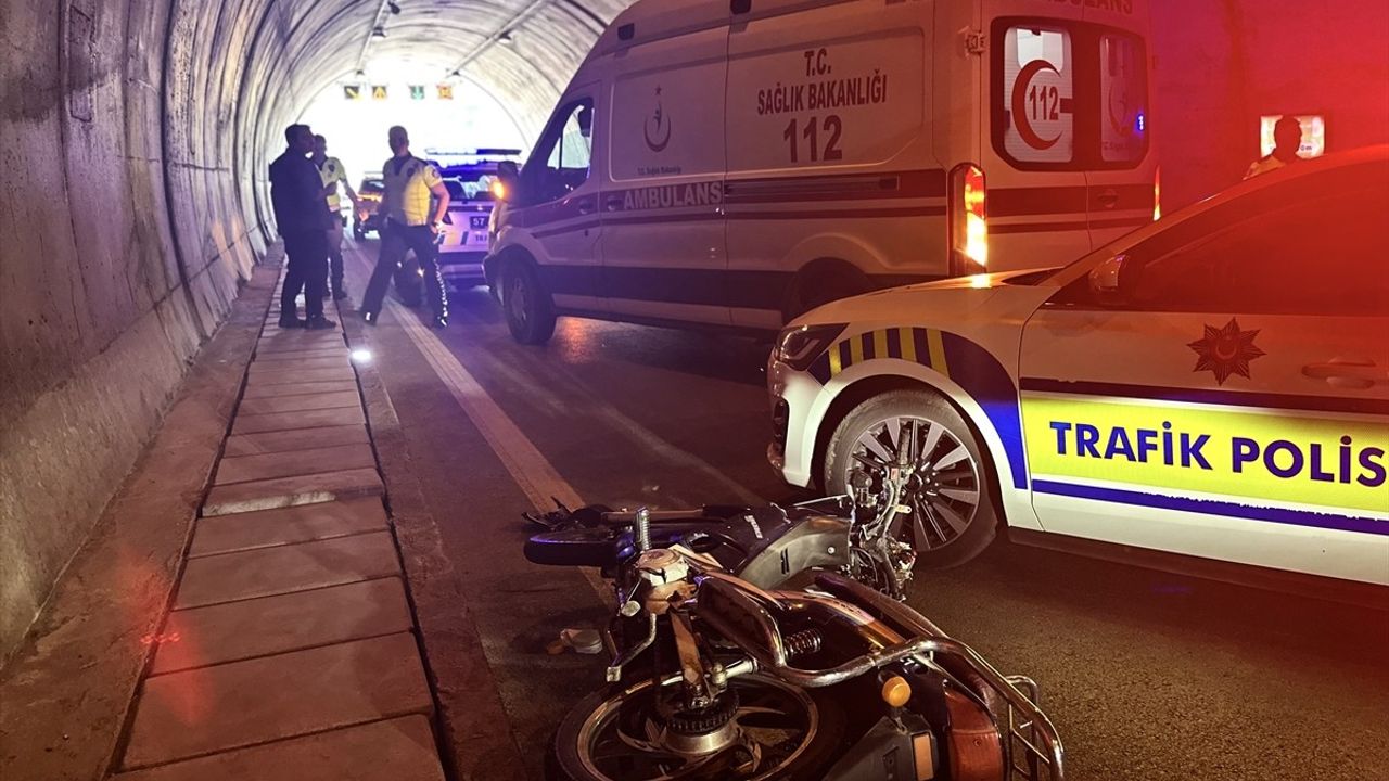 Sinop'ta Motosikletli Kaçış İhalesi: Polis Yaralandı