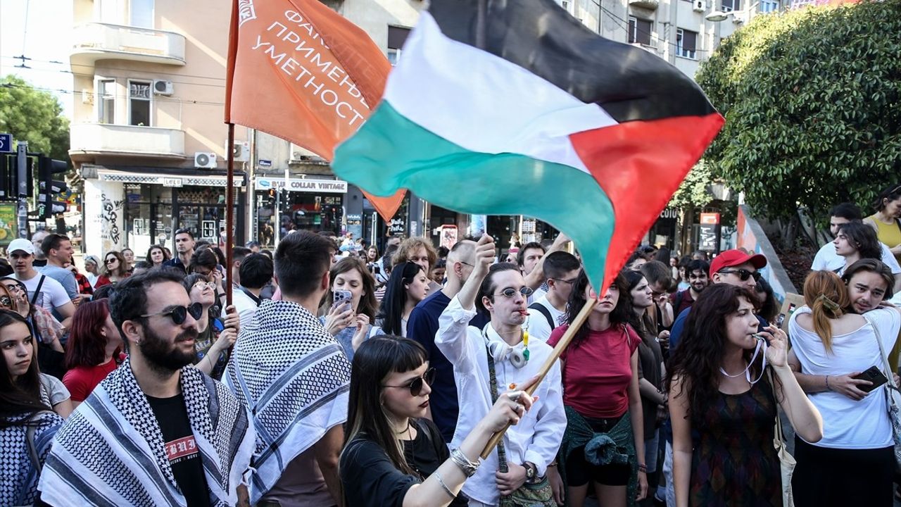 Sırbistan'da İsrail'e Silah Yardımı Protestosu