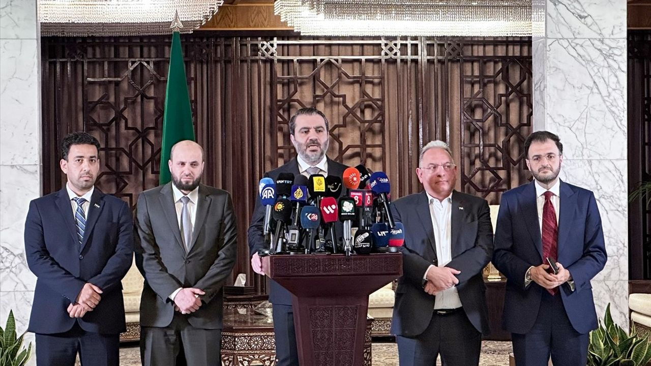 Suriye ve Katar Arasında Enerji ve Sağlık Anlaşmaları