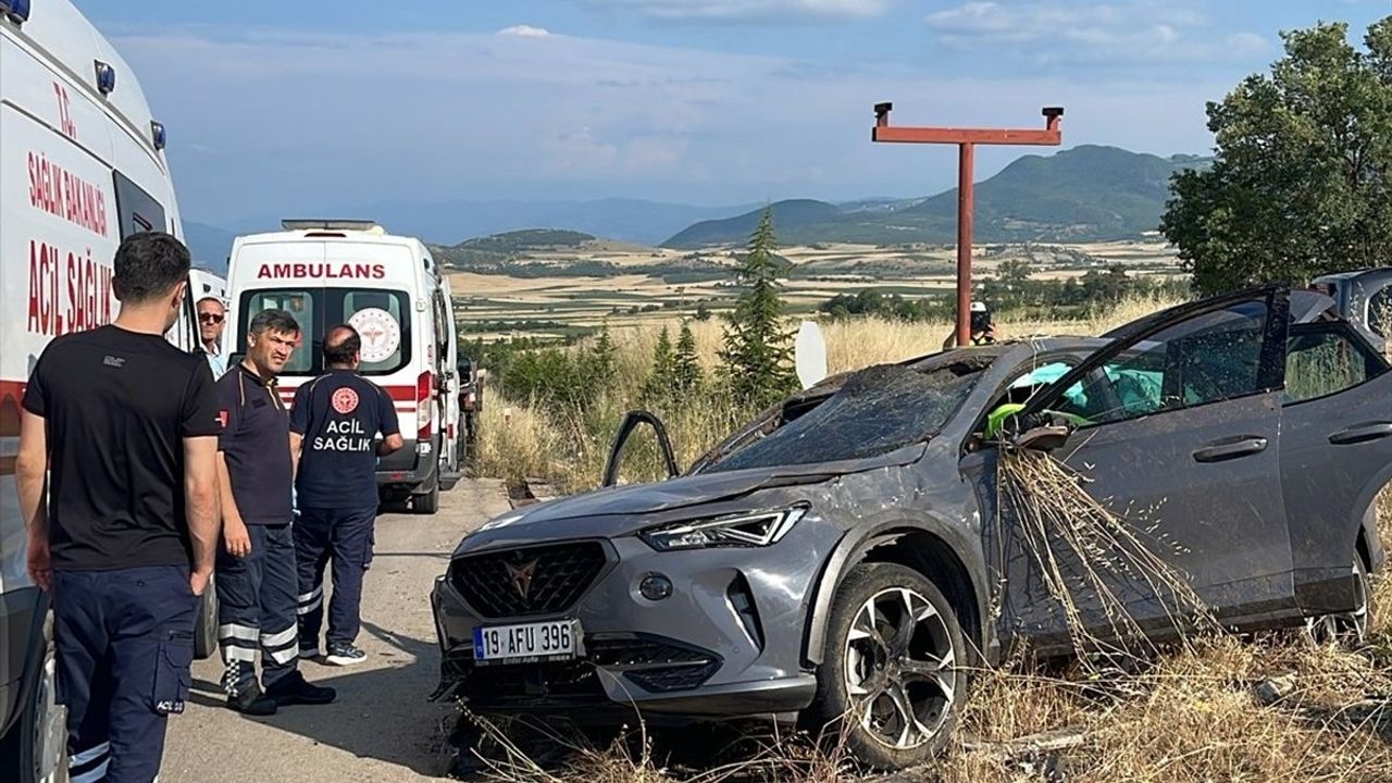 Tokat'ta Devrilen Araçta Üç Kişi Yaralandı