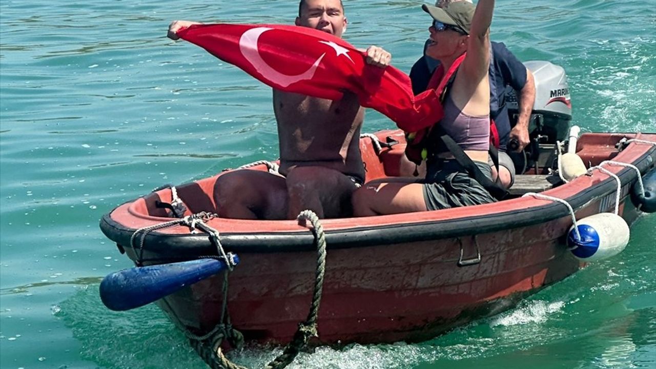 Tuna Tunca, Manş Denizi'ni Geçen İlk Otizmli Türk Sporcu